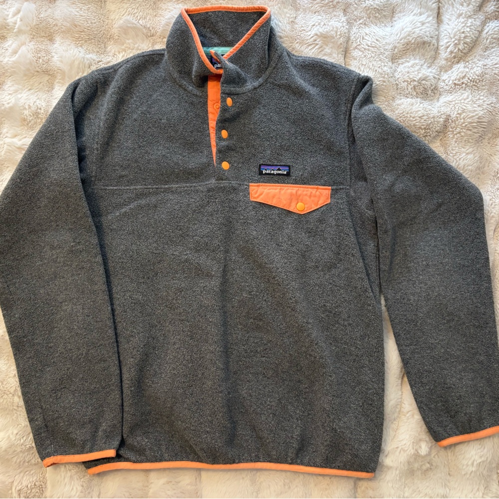 Patagonia Synchilla Gray Fleece with Coral Trim